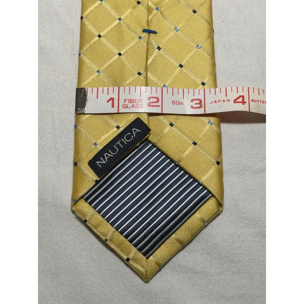 Nautica Mens Gold Silk Necktie Geometric Diamond Grd Pattern Blue Accents 58x3.5